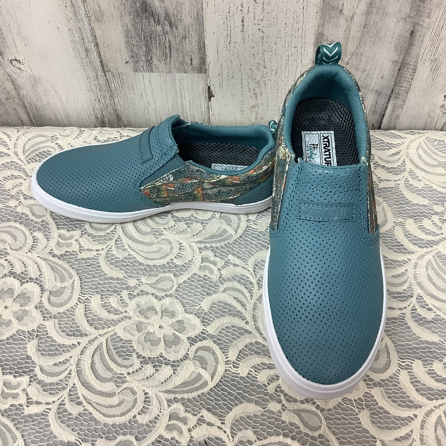 XTRATUF Size 6.5 Slip On Sneakers