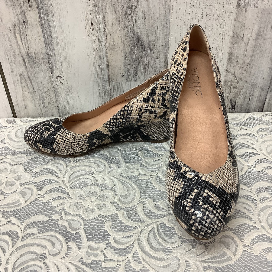 vionic Size 8 Wedges