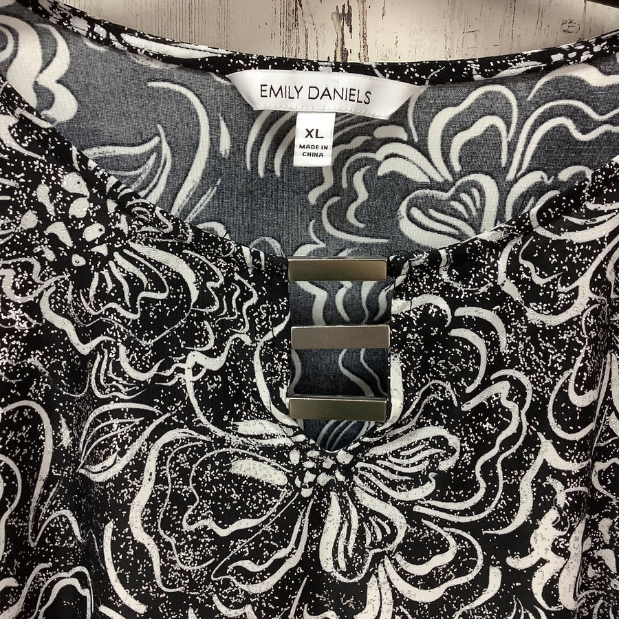 Emily Daniels Size XL Curvy Shirts & Blouses