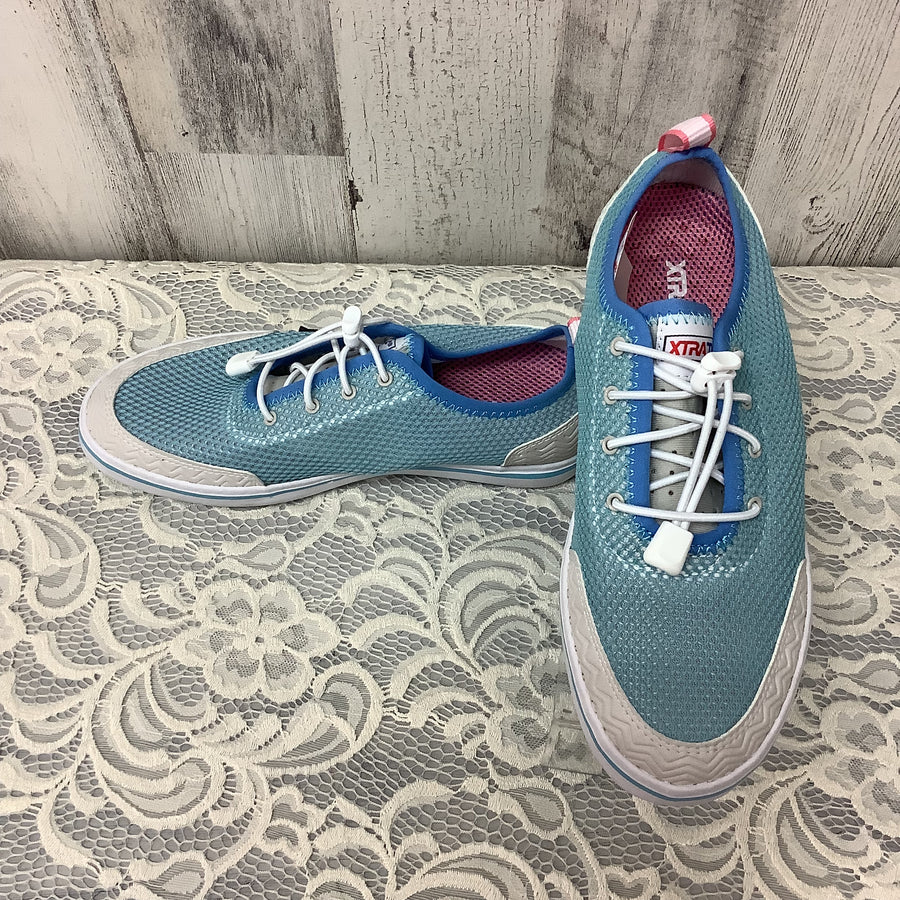XTRATUF Size 7.5 Sneakers