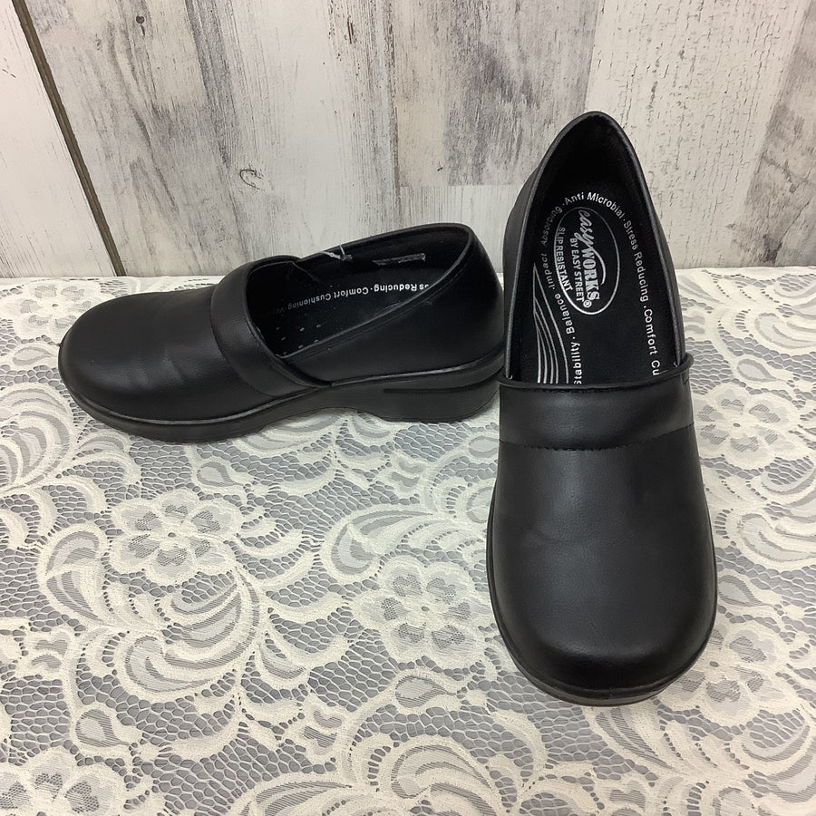 Easy Street Size 7M Casual Clogs