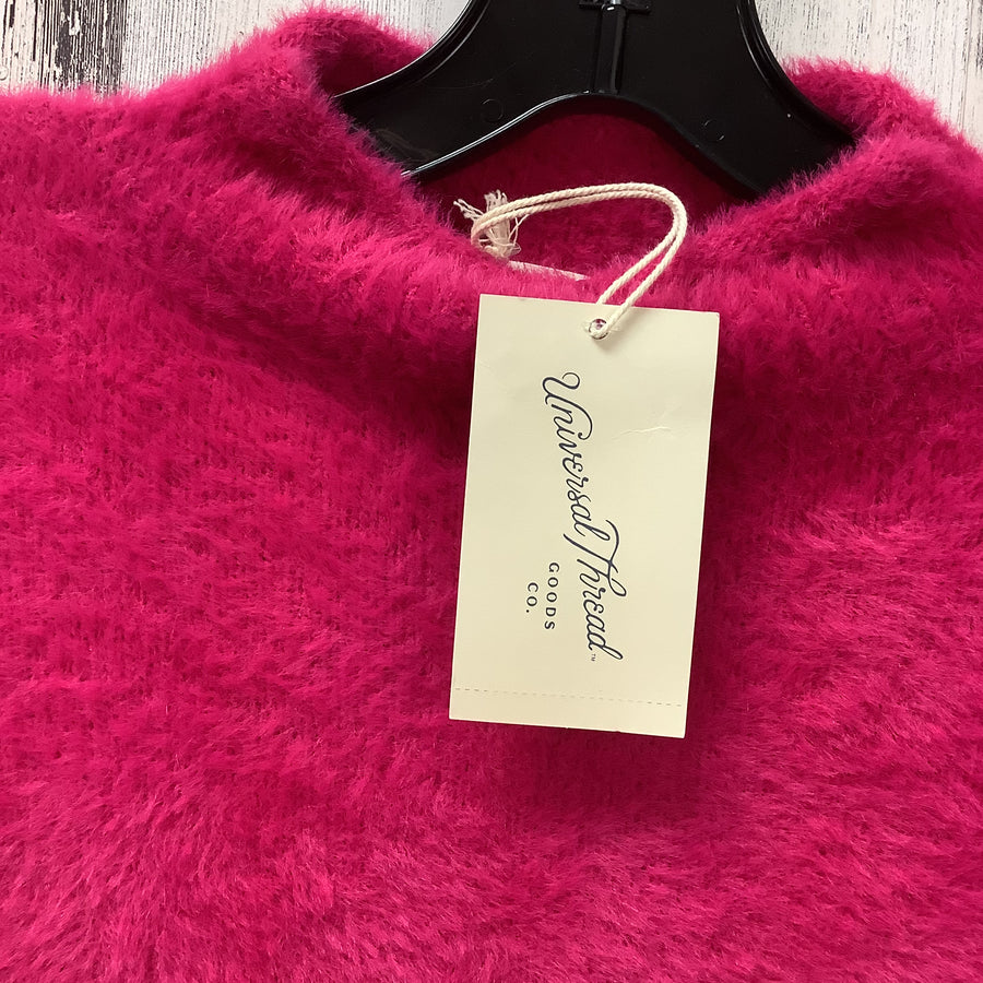 Universal Thread Size XS Pullover