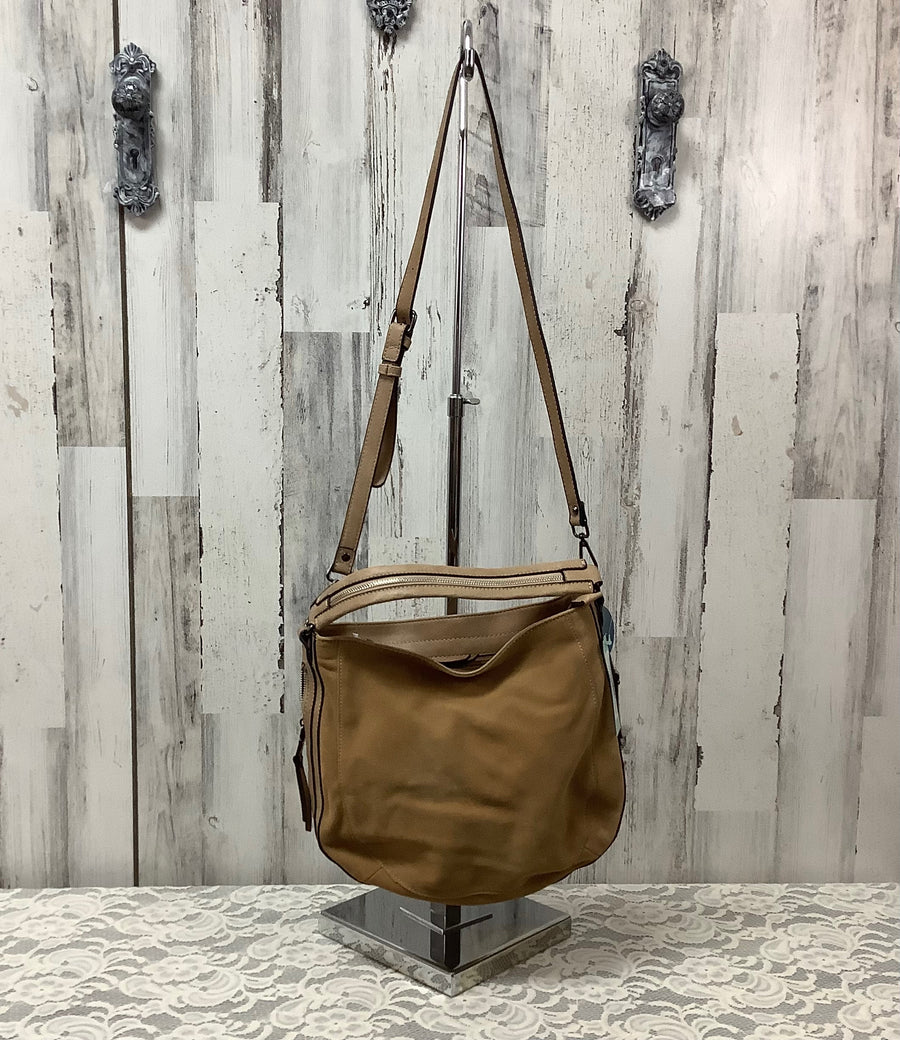 Moda Luxe Size Large Shoulder Bags