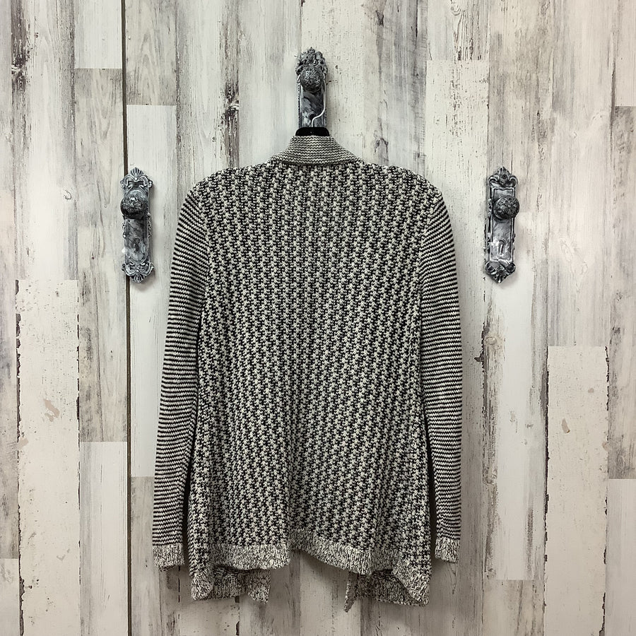 Market & spruce Size Med Shrugs & Shawls