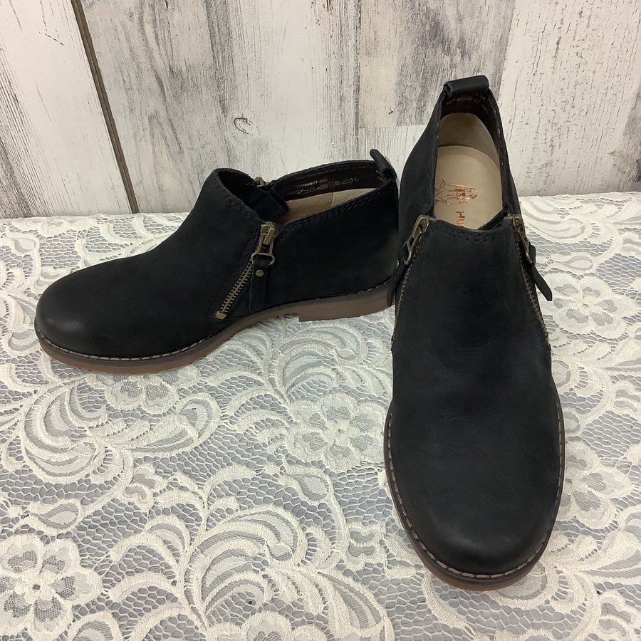 Hush Puppies Size 7 Boots