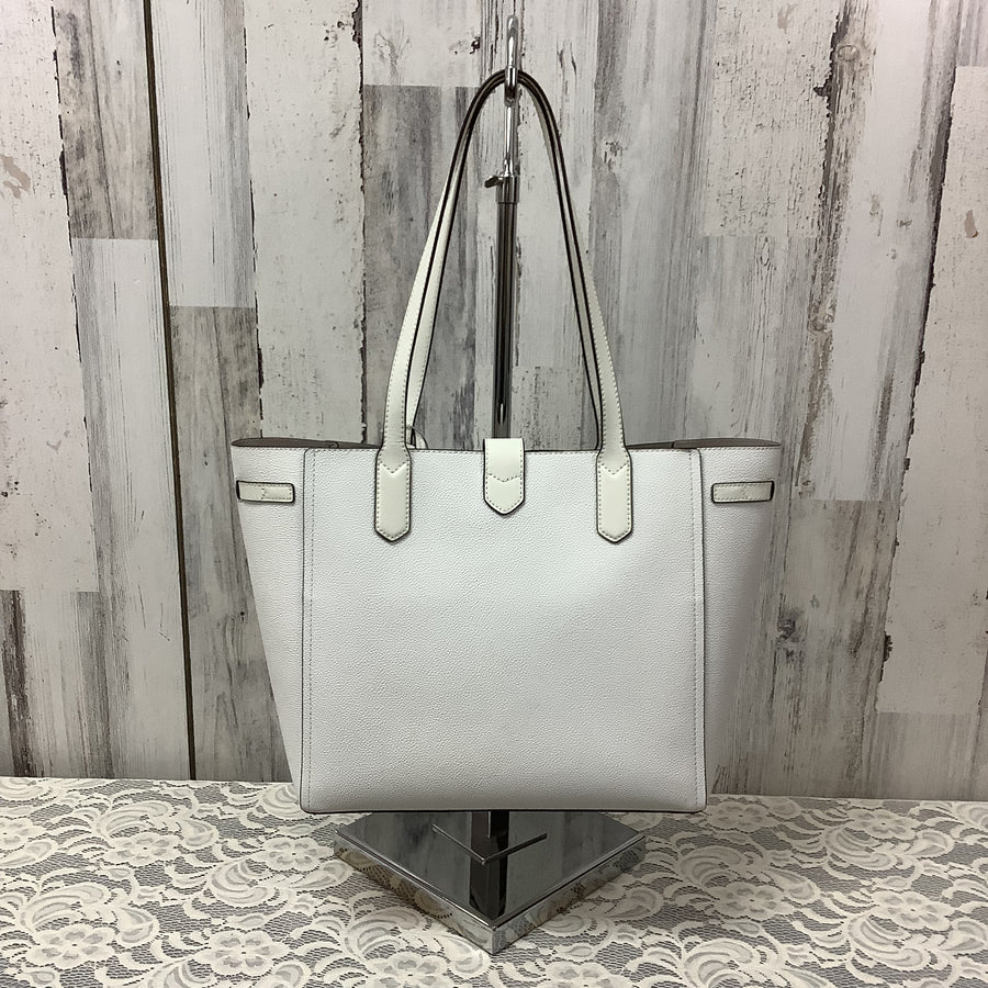 Michael Kors Size Lg Totes