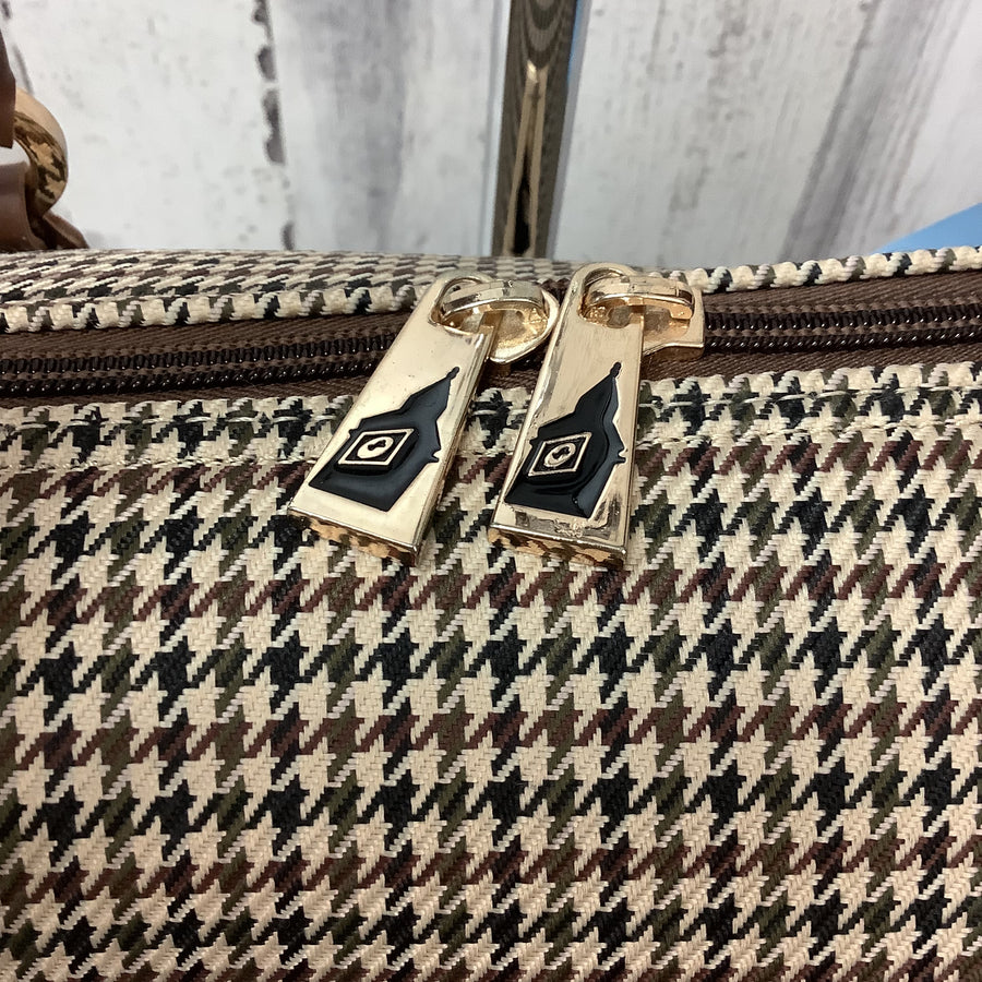 London Fog Size XL Luggage
