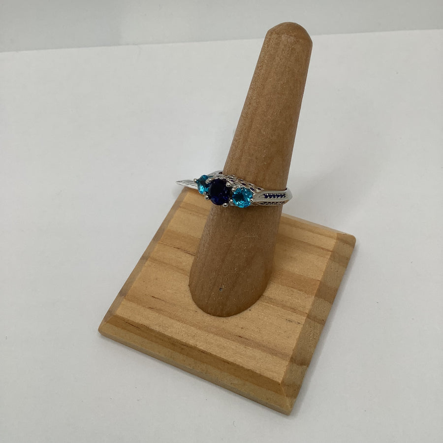 Unknown Size 7 Rings