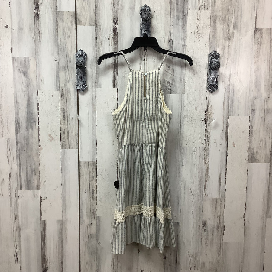 altard state Size Med Junior Dress