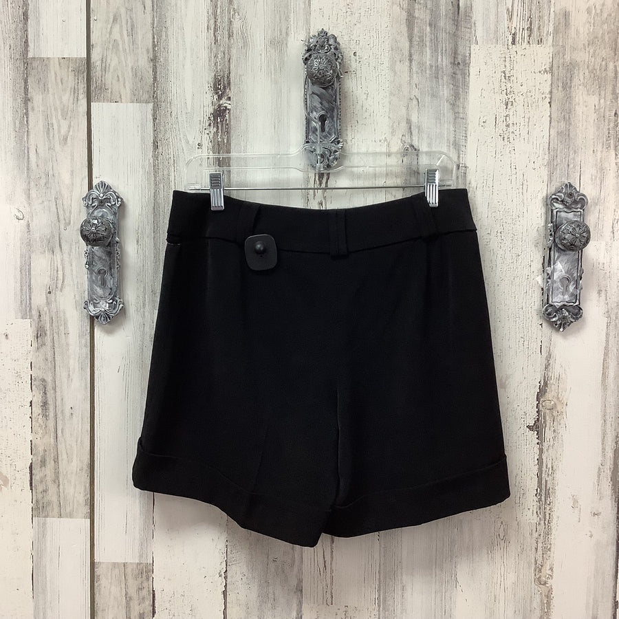 White House Black M Size 8 Shorts