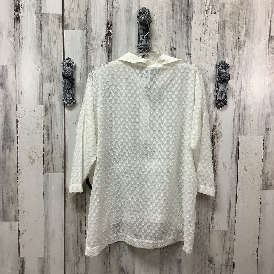 Wynne Layers Size Small Shirts & Blouses