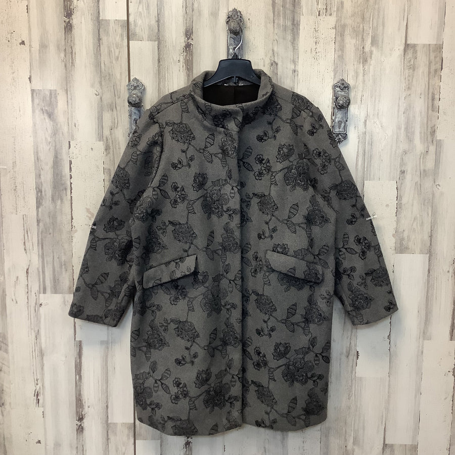 Unknown Size 3XL Curvy Coats