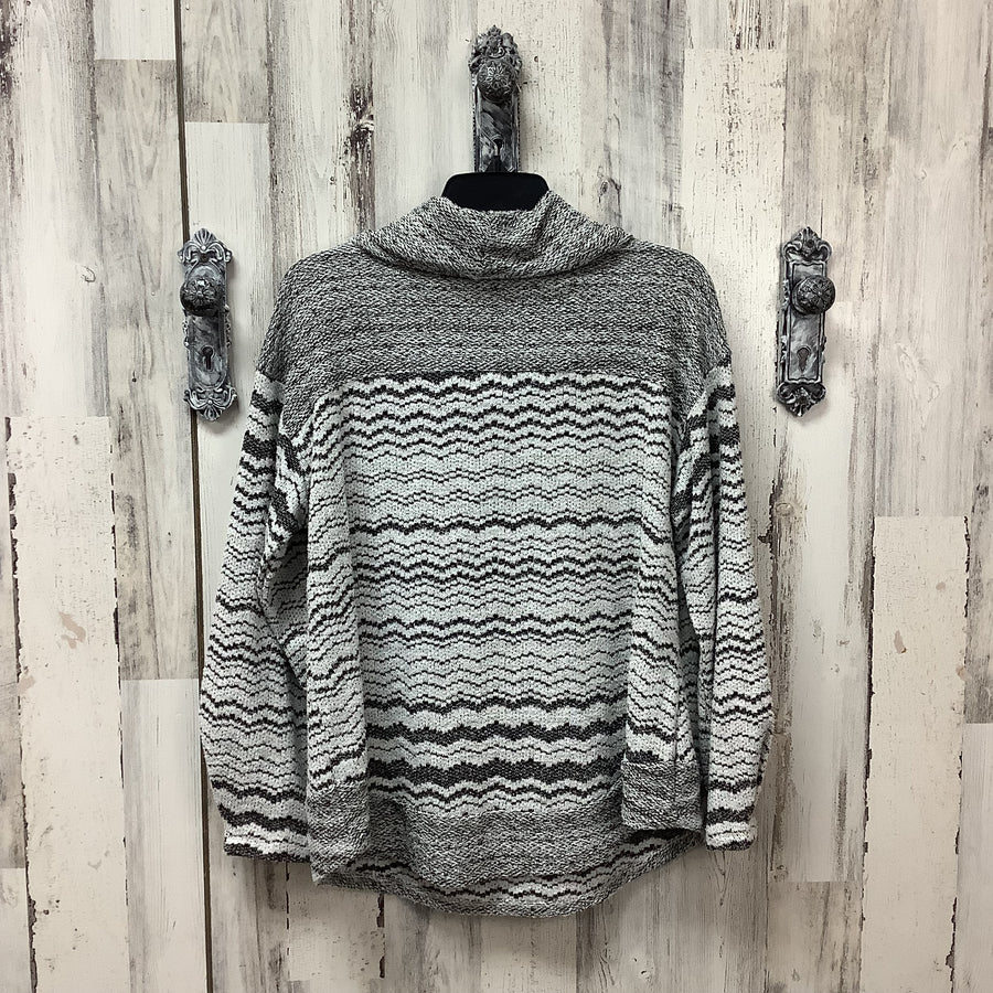 CJ Banks Size X 14W Pullover