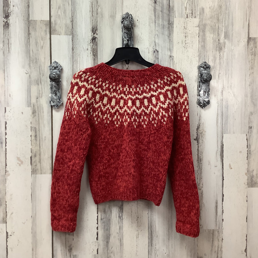 American Eagle Size Med Junior Pullovers