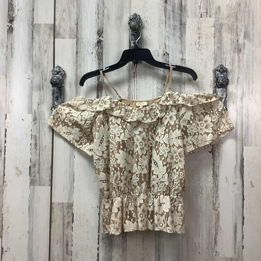 A. Peach Size Med Shirts & Blouses