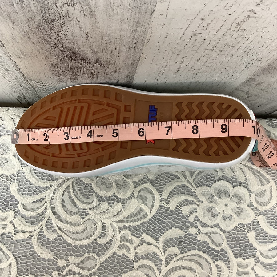 XTRATUF Size 7 Slip On Sneakers