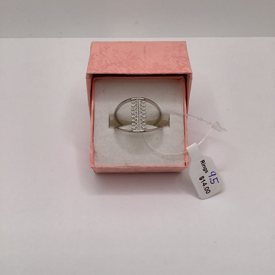 Unknown Size 9.5 Rings