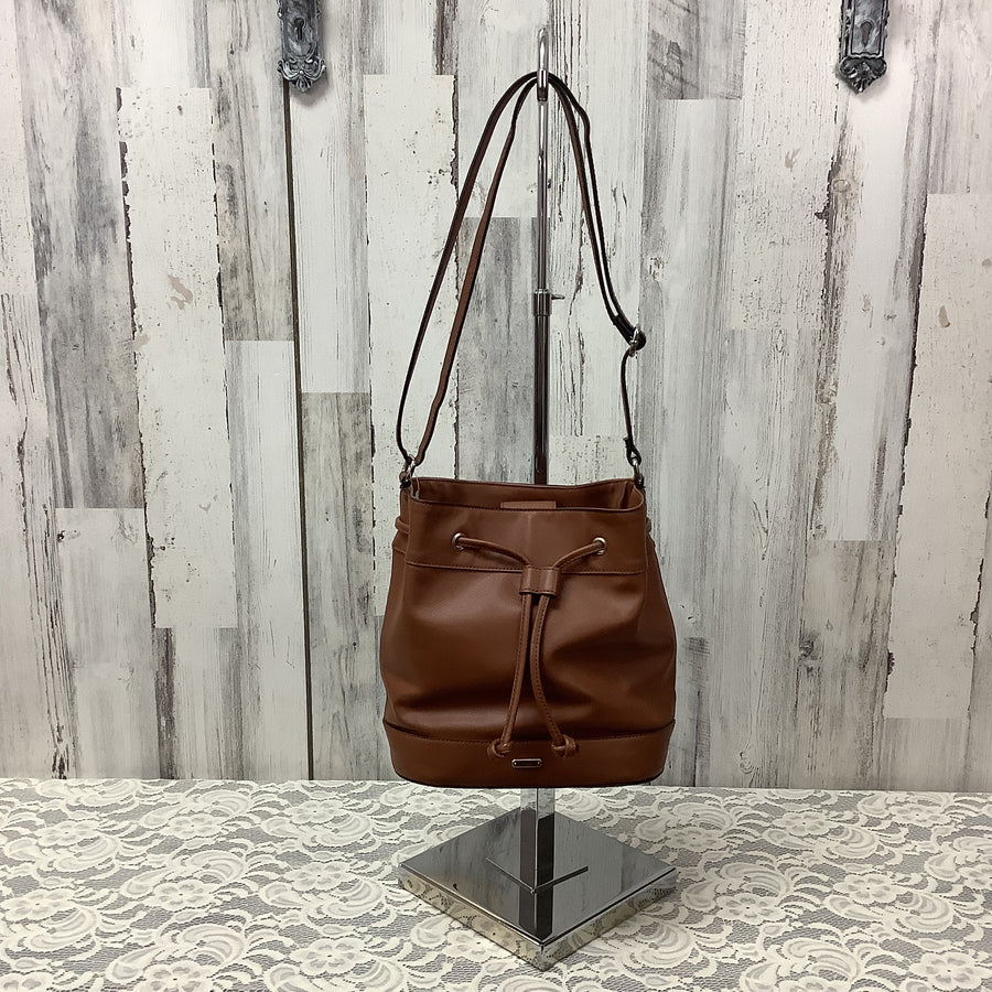 Chaps Size Med Shoulder Bags