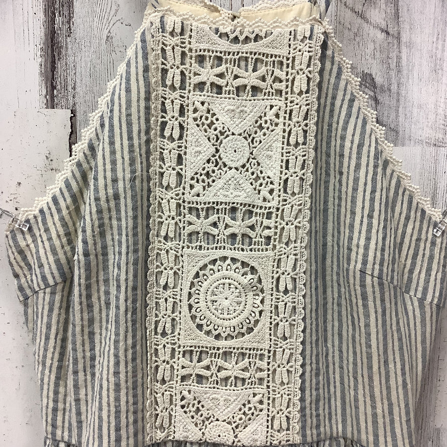 altard state Size Med Junior Dress