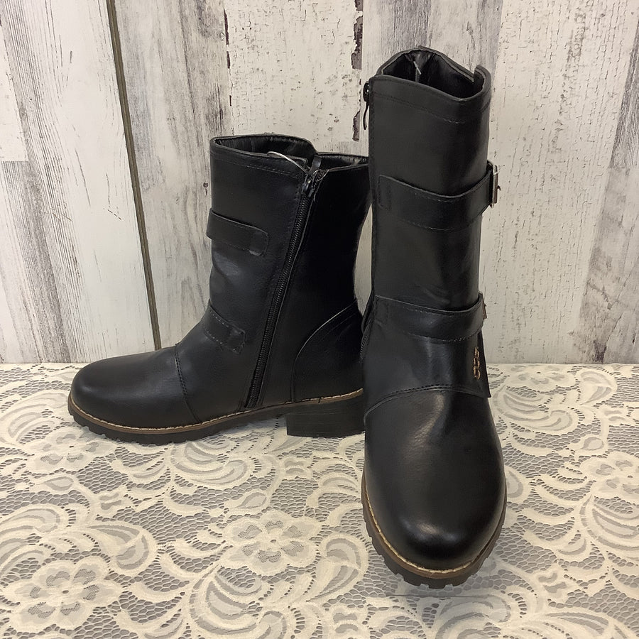 Boutique Size 7.5 Boots