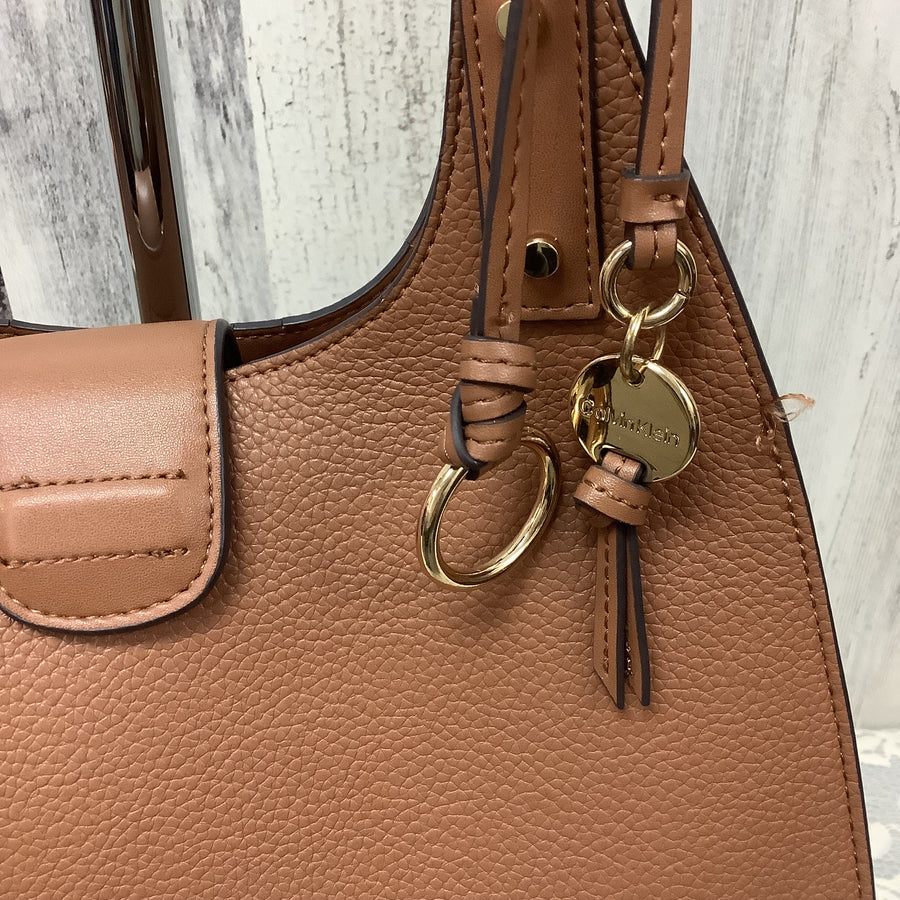 Calvin Klein Size Med Shoulder Bags
