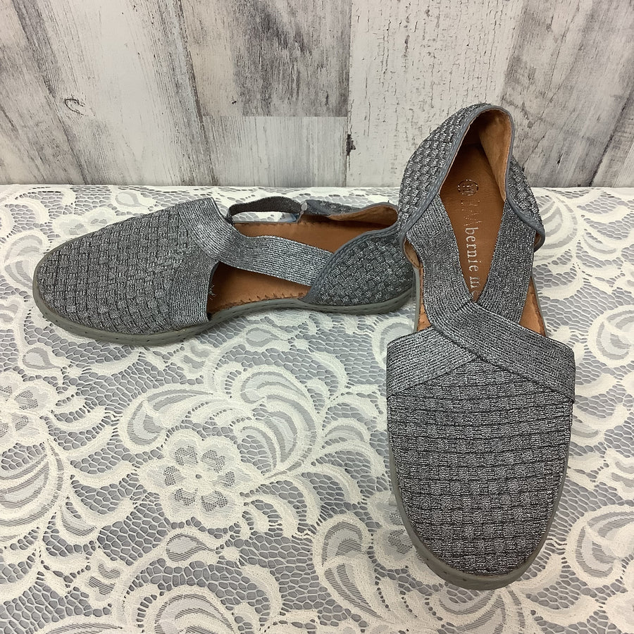 Bernie Mac Size 7.5 Casual Slip Ons