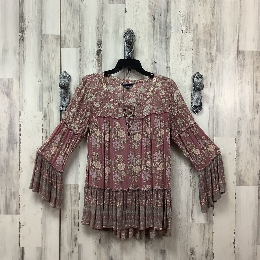 American Eagle Size Small Junior Shirts & Blouses