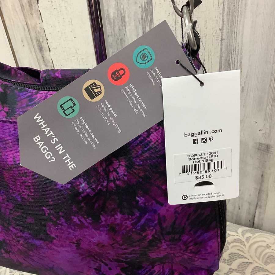 Baggallini Size Med Crossbodys