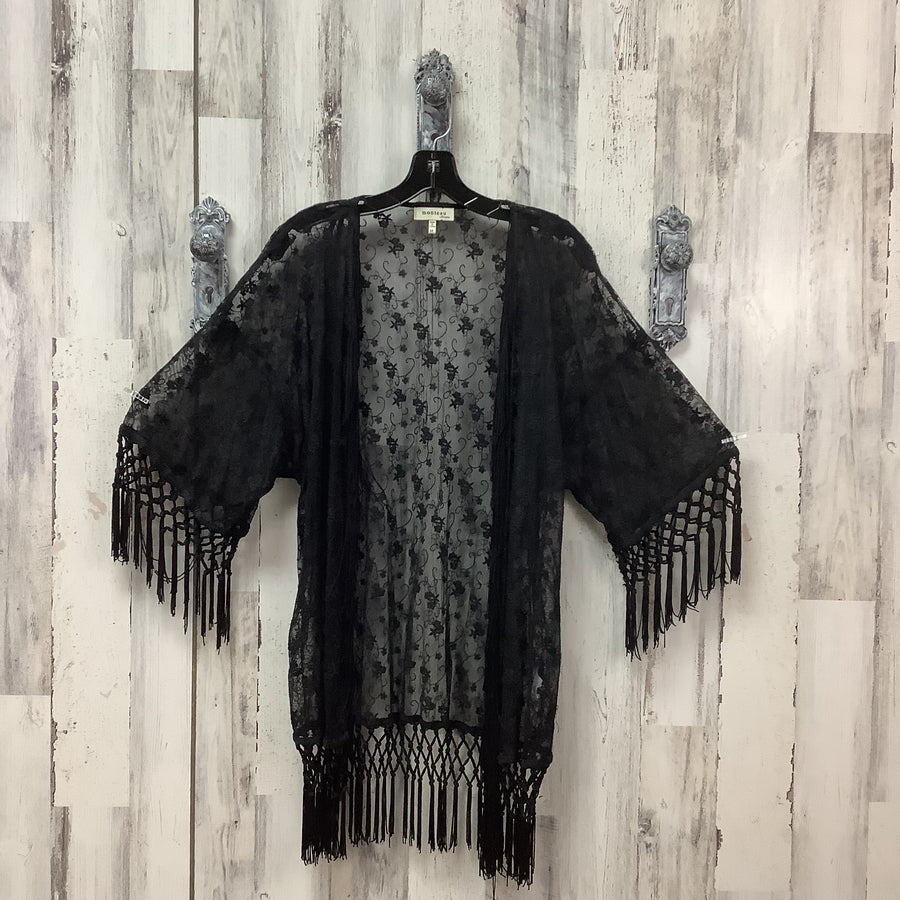 monteau Size Med Shrugs & Shawls