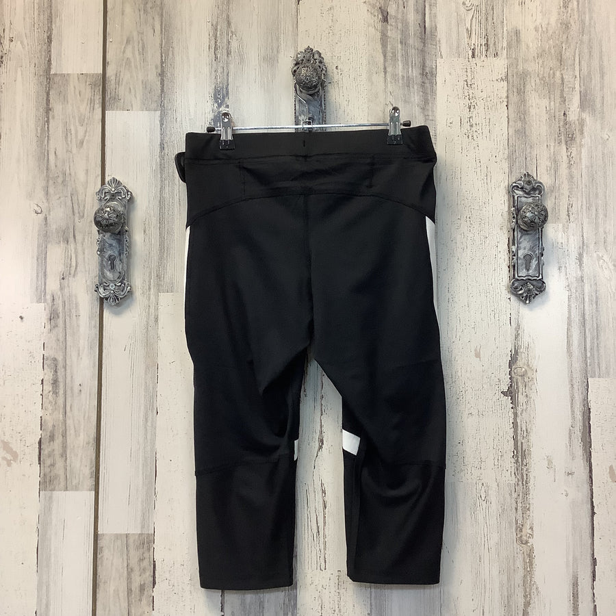 Nike Size Med Yoga pants & more