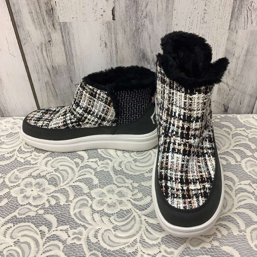 hey dude Size 9 Boots