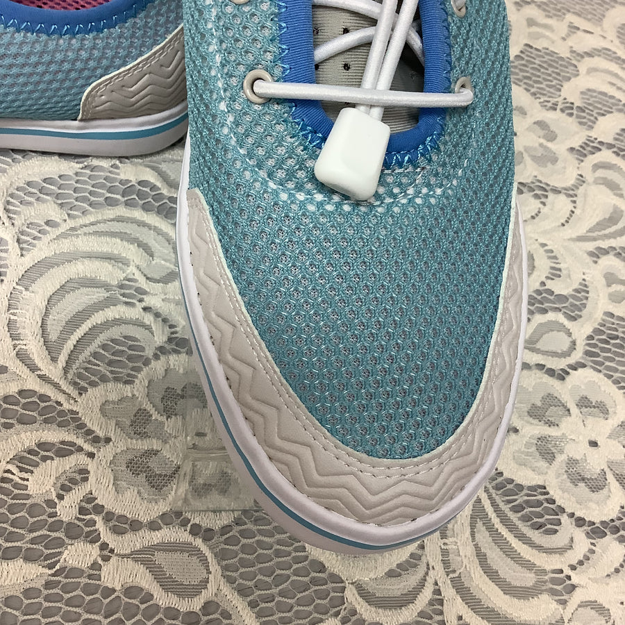 XTRATUF Size 7.5 Sneakers