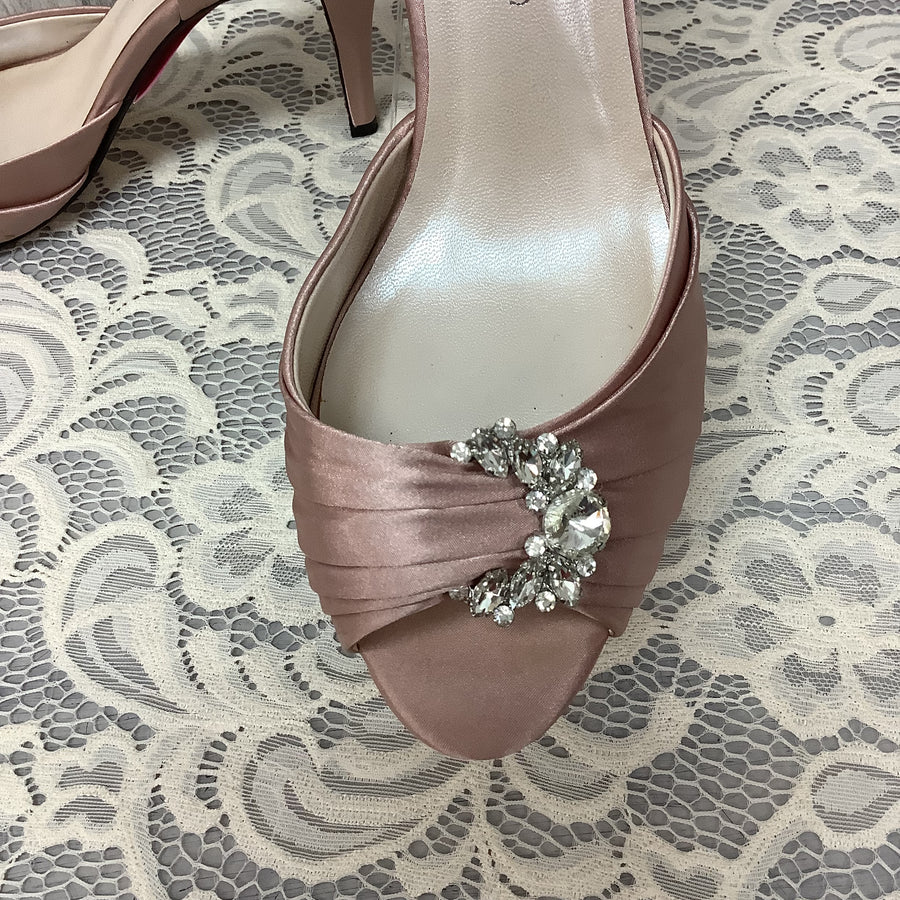 Caparros Size 9 Heels