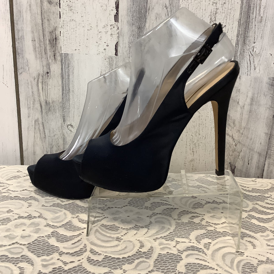 BCBG Maxazria Size 8.5 Heels