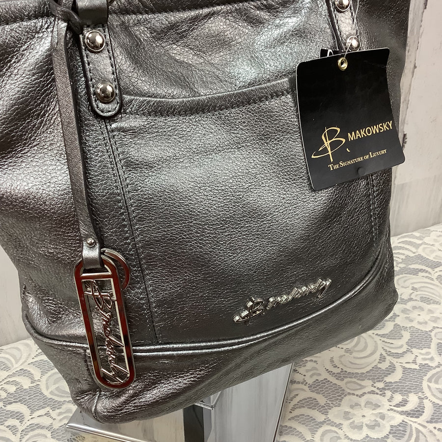 B. Makowsky Size Med Shoulder Bags