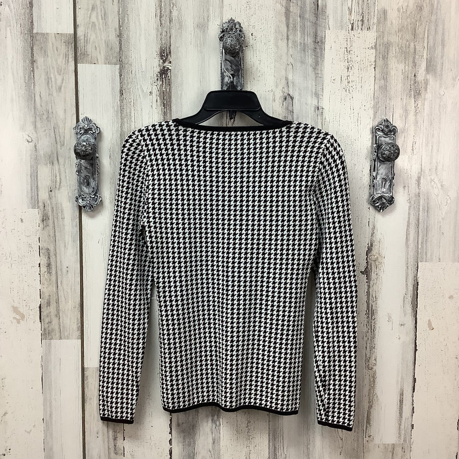 White House Black Market Size XS Pullover