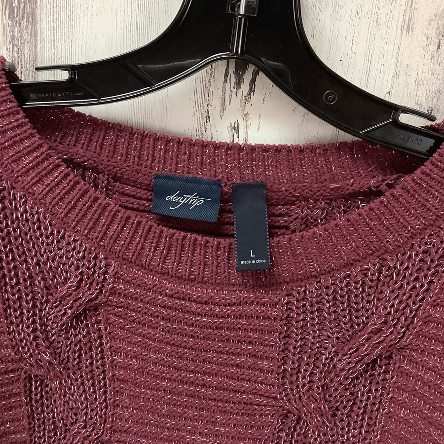 Day Trip Size Large Pullover