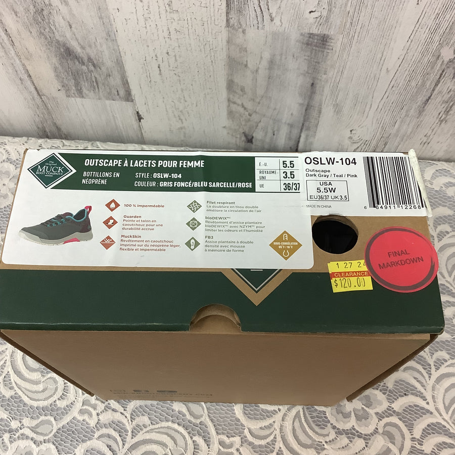 Muck Boot Co. Size 5.5 Sneakers
