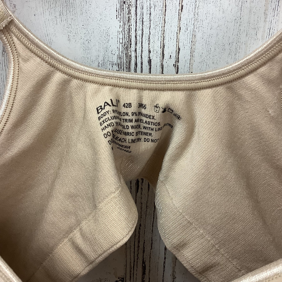 Bali Size 42 B Seamless Front Clasp Comfort Bra