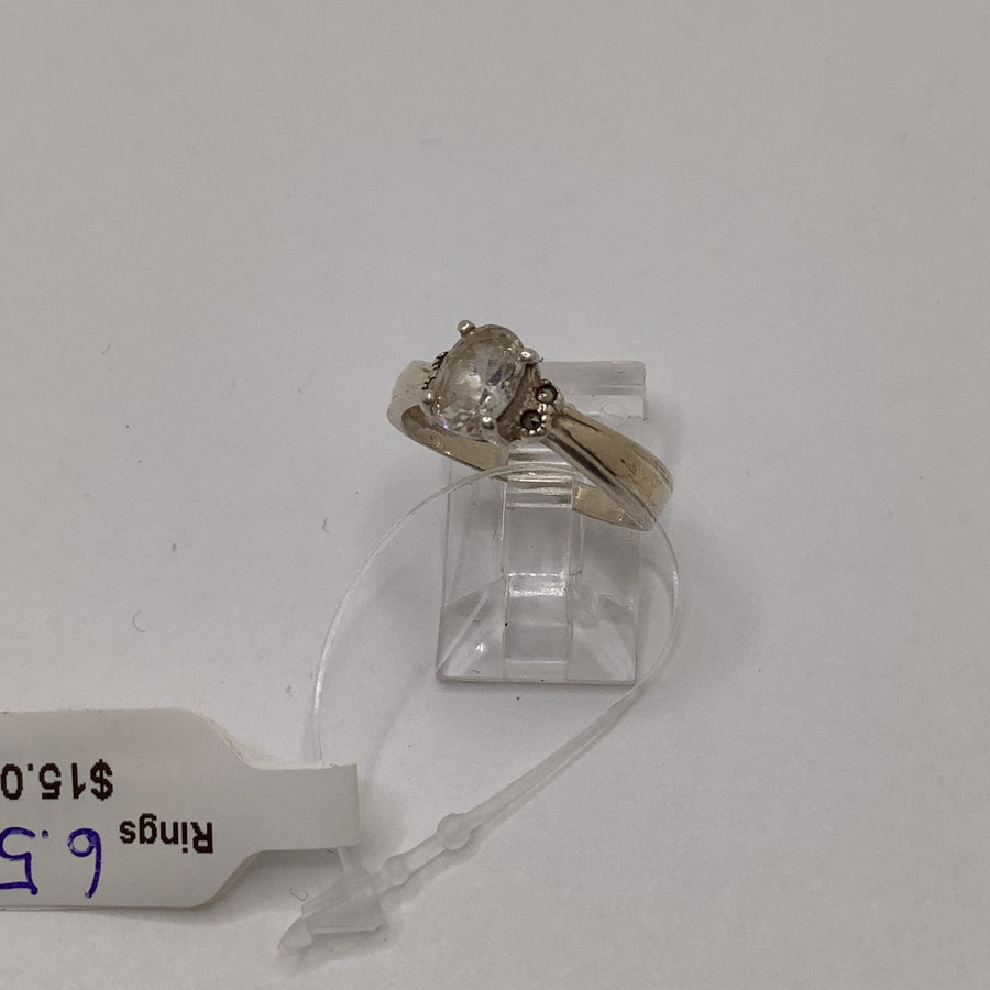 Unknown Size 6.5 Rings