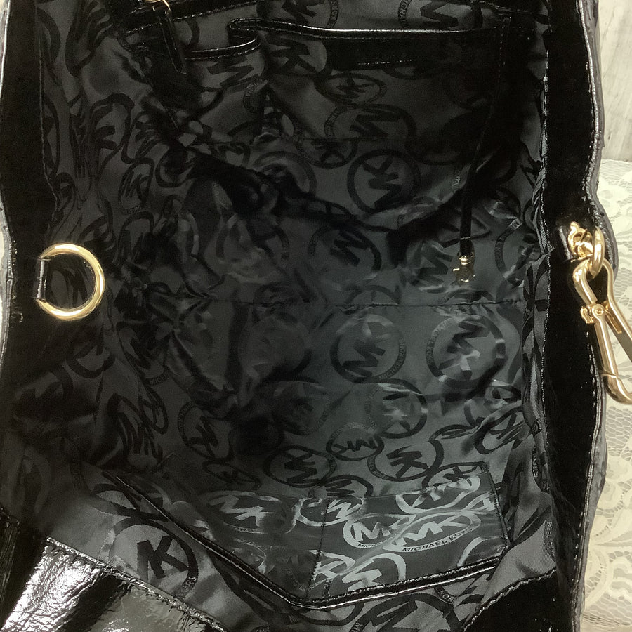 Michael Kors Size XXL Totes
