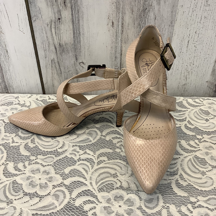 Life Stride Size 6 Heels