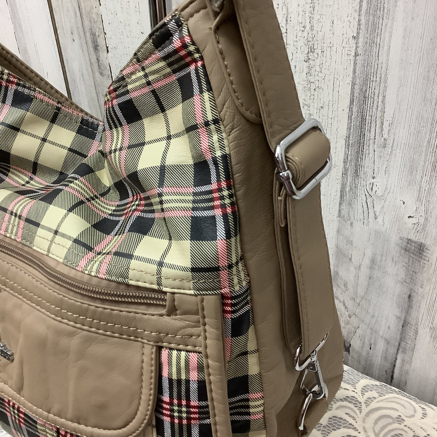Angel Kiss Size Large Shoulder Bags