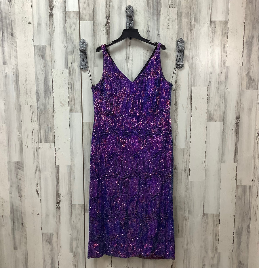Night Way Size 20 W Purple Sequined Iridescent Formal Gown