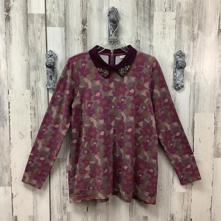 LOGO Size Med Shirts & Blouses