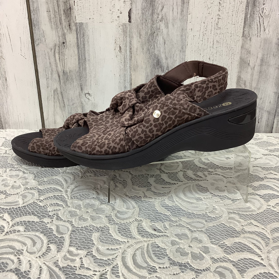Bzees Size 10 Sandals