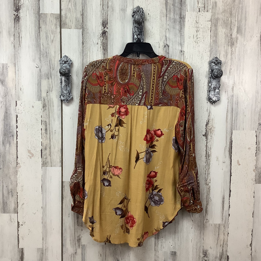 Hope Springs Size Sm Shirts & Blouses