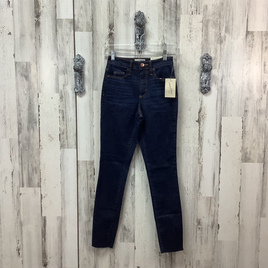Universal Thread Size 00 Junior Jeans