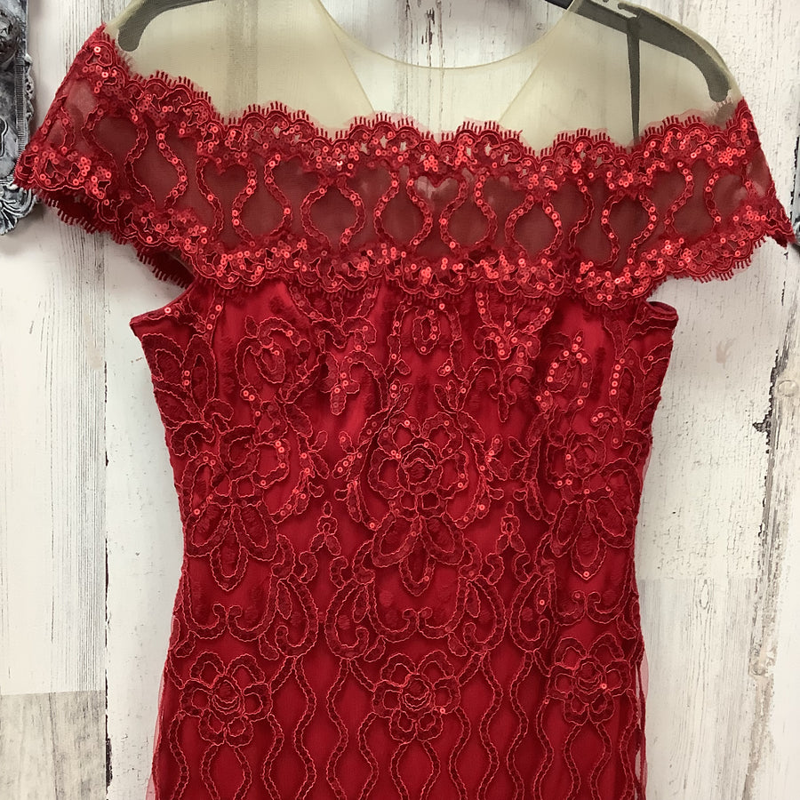 Tadashi Shoji Size 6 Red Sequin Lace Formal Gown