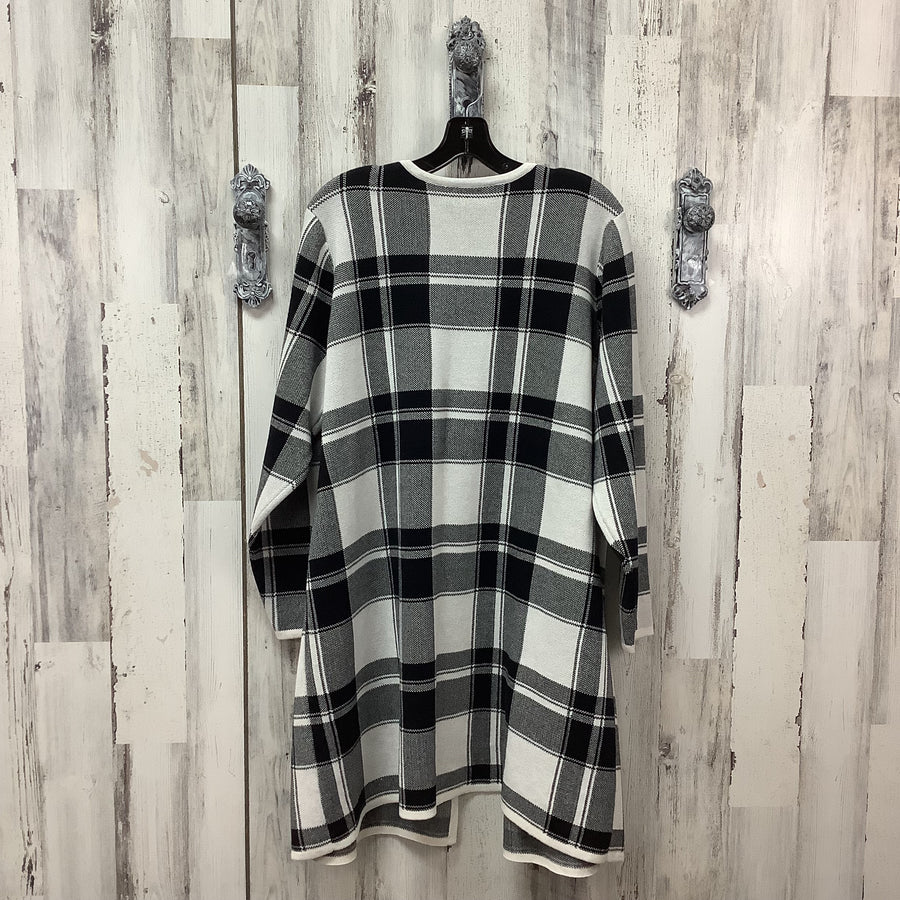 Studio Size 2X Petite Curvy Shrugs & Shawls